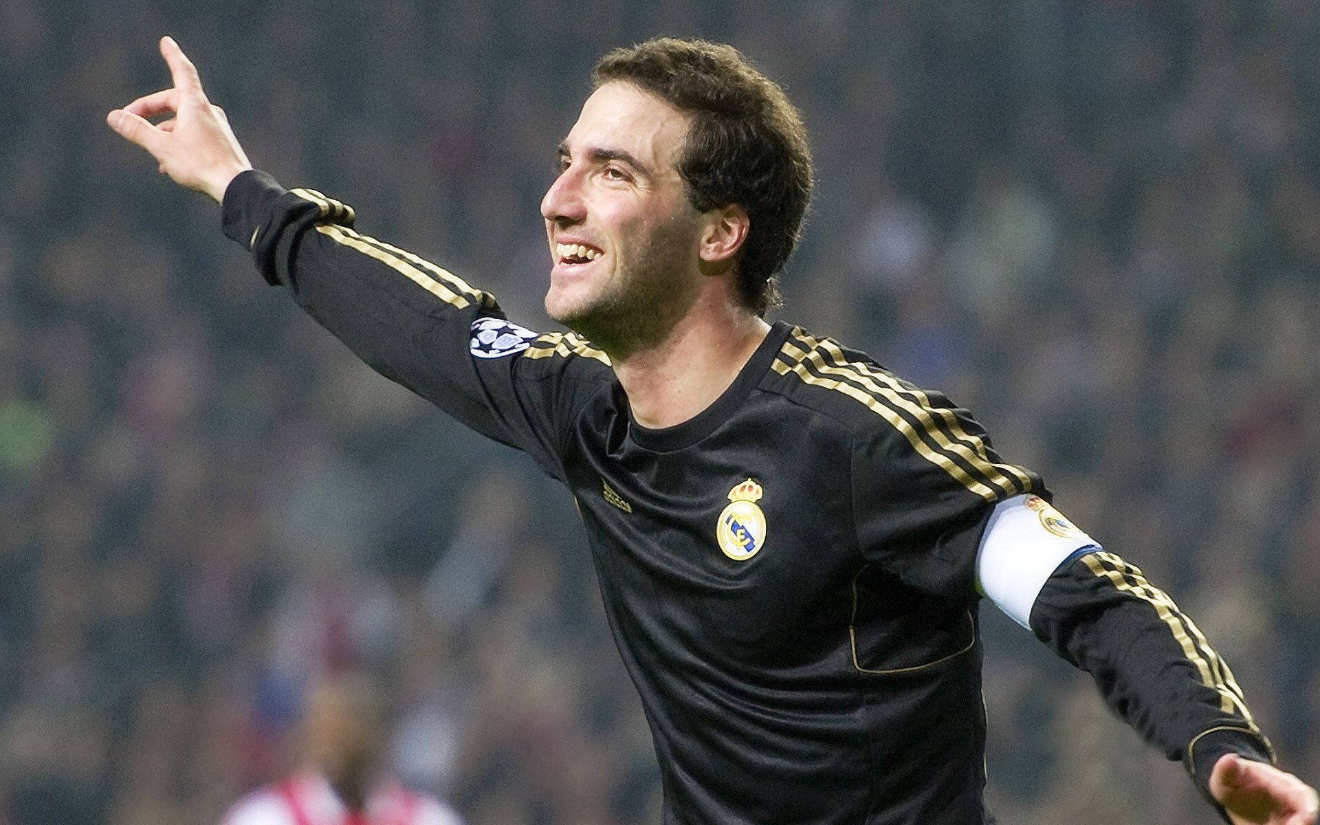 当维京战吼遇上武士道，拉什福德统治全场背后的足球文明对话